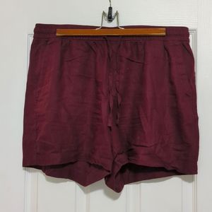 Old Navy linen rayon 4" inseam pull on shorts burgundy.